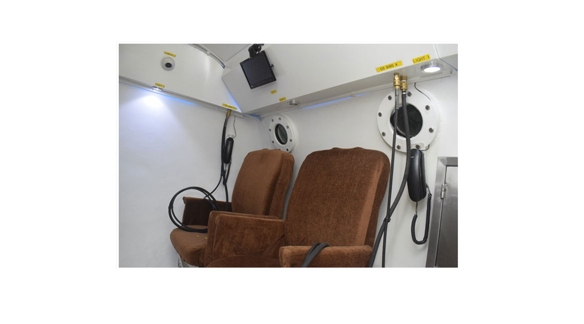  HYPERBARIC OXYGEN THERAPY CHAMBER